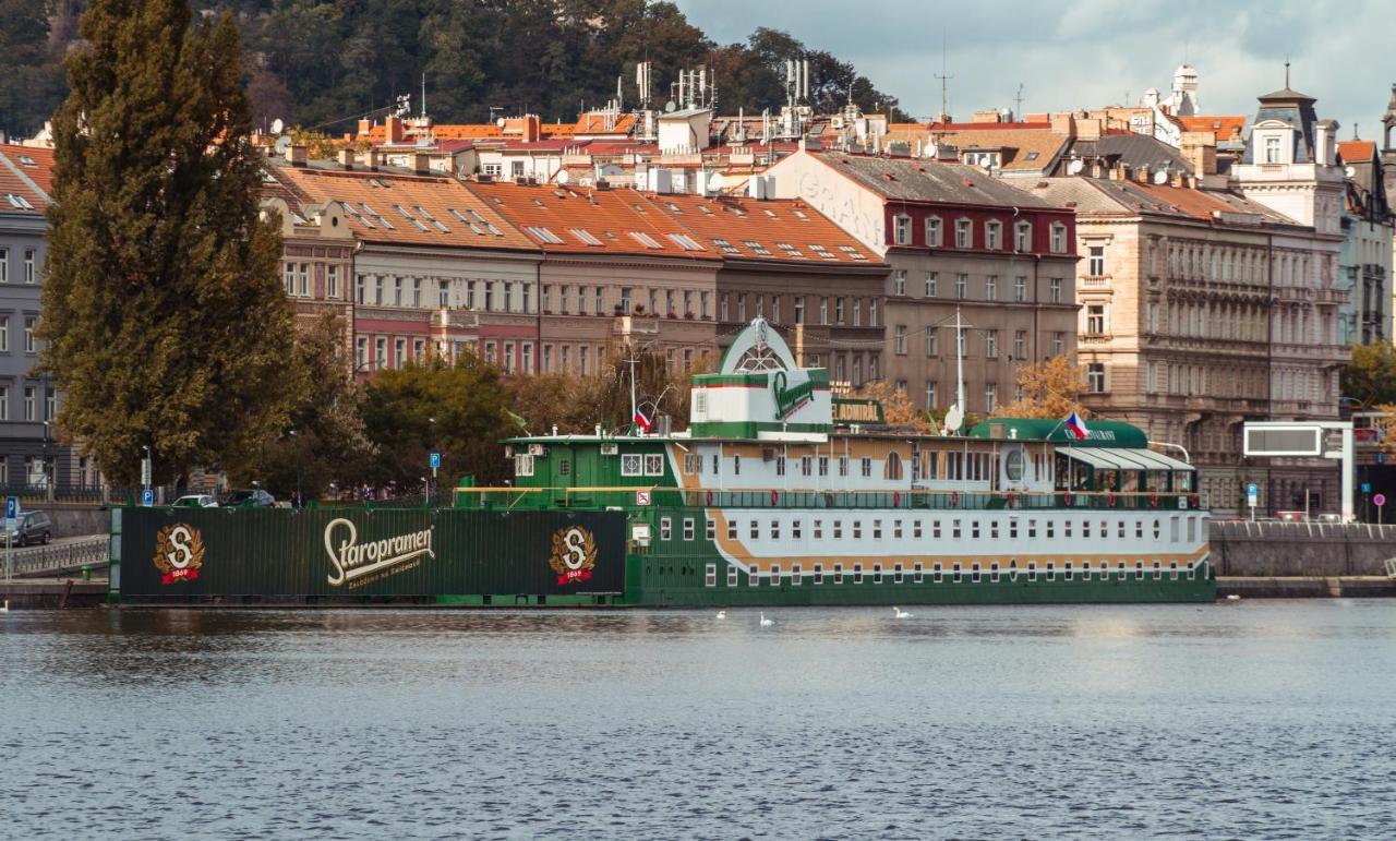 Botel Admiral Prag